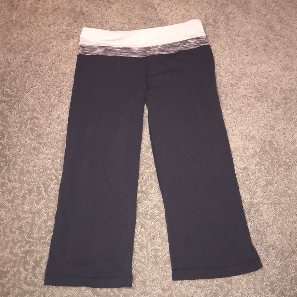 Lulu lemon yoga pants